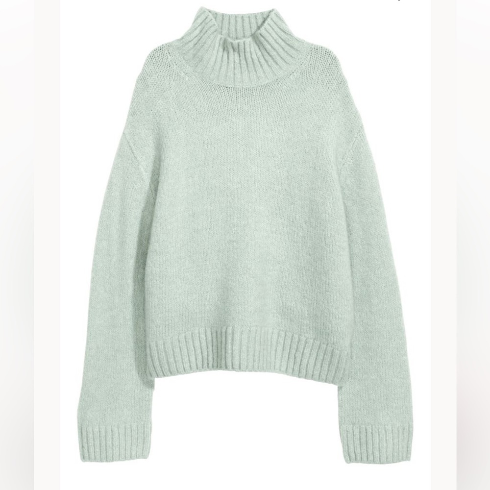H&M Light Green Turtleneck Sweater